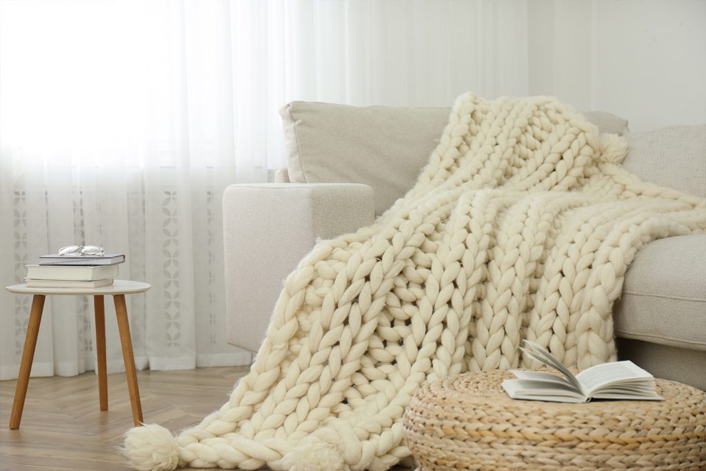 Cozy Bliss Chunky Knit Blanket