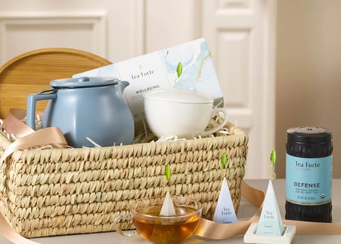 Tea Lover's Garden Basket As Mother's Day Gifts For Garden Lovers