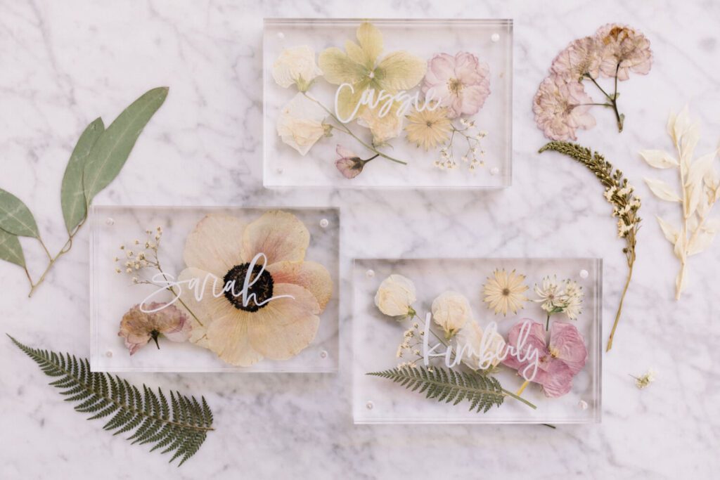 DIY Pressed Flower Place - Sweet 21st Birthday Decorations For Her