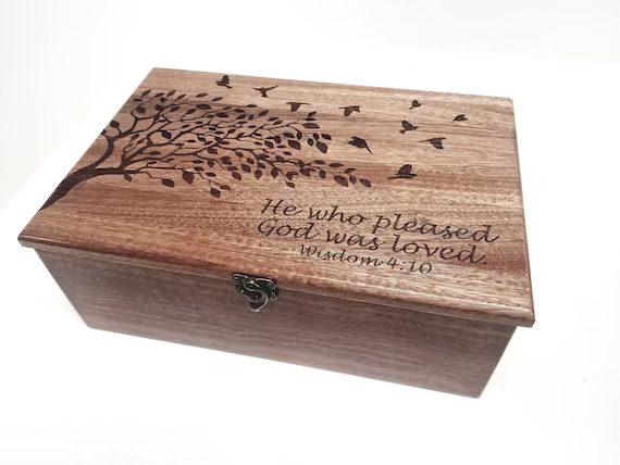 Handcrafted Wooden Keepsake Box - Unique DIY Grandpa Gifts From Grandkids