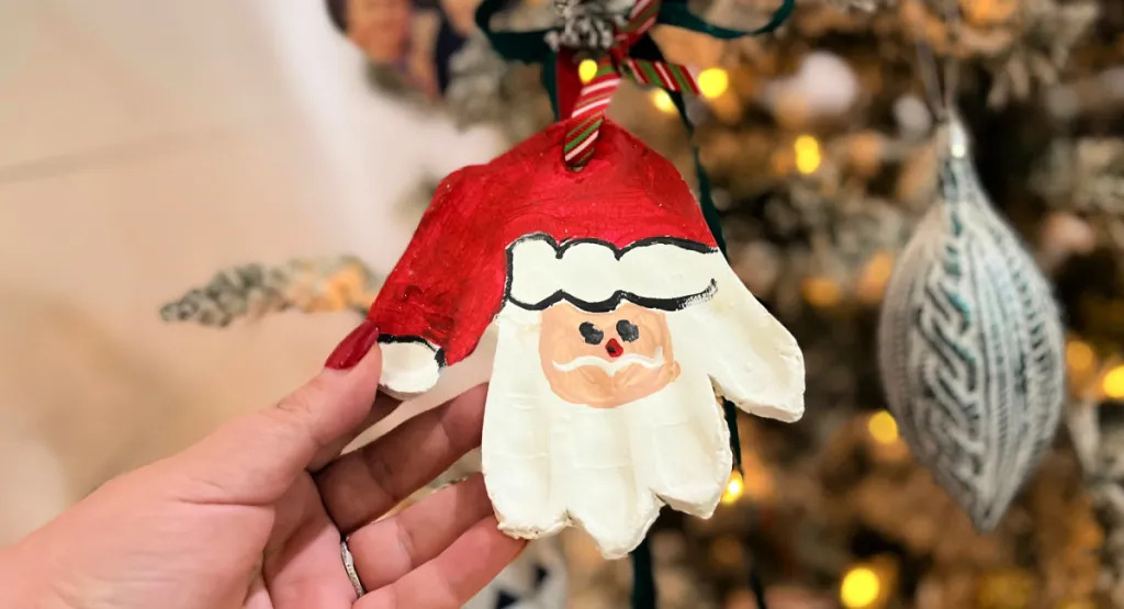 Handprint Santa Ornaments - Last Minute DIY Gifts For Grandpa