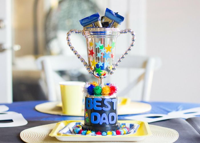 DIY Dad Trophy As Father's Day Crafts For Toddlers