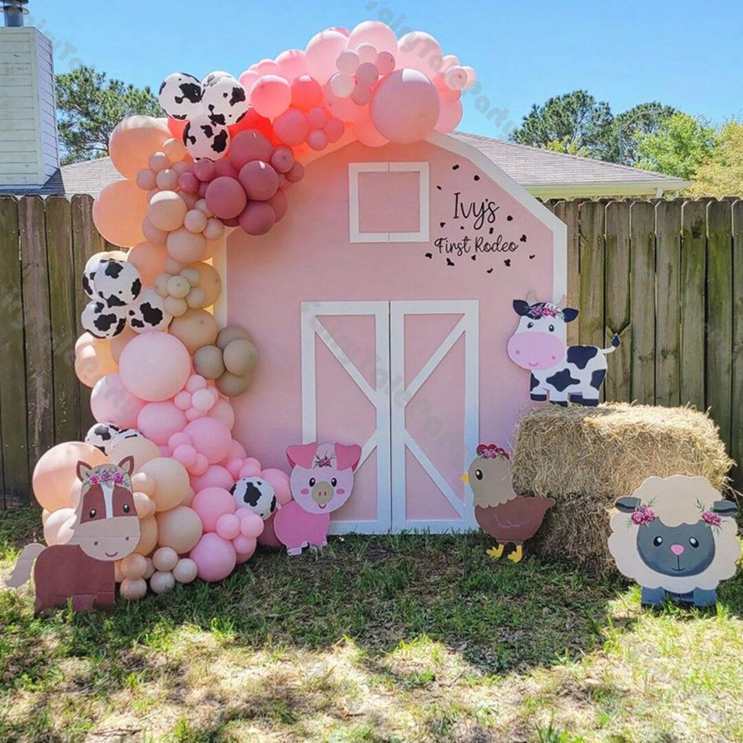 Farm animal-shaped balloons